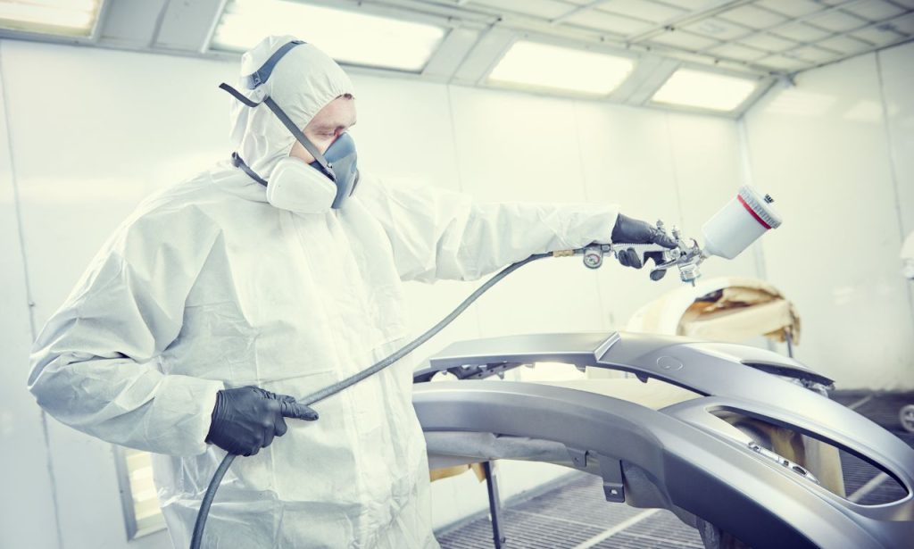 What are the Best Tools and Equipment for Salvage Car Restoration?