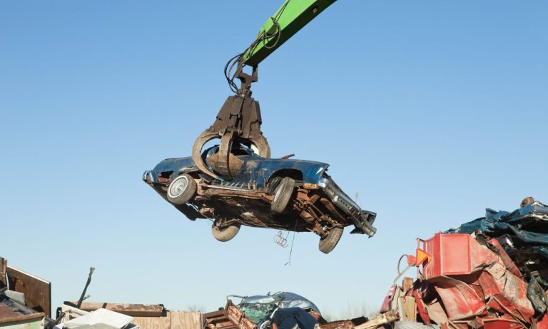 What are the Best Tools and Equipment for Salvage Car Restoration?
