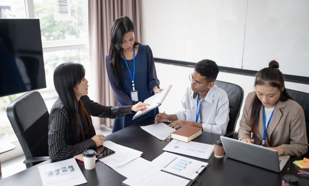 How Leadership Training Can Enhance Team Performance