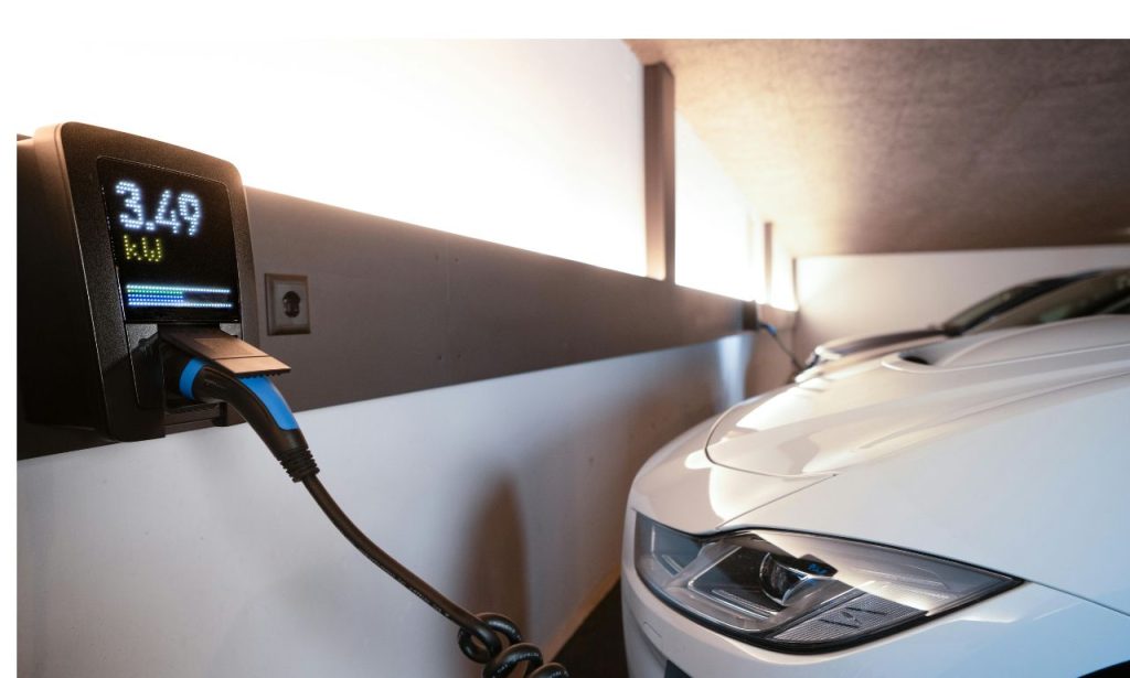 How to Take Care of an Electric Car Battery
