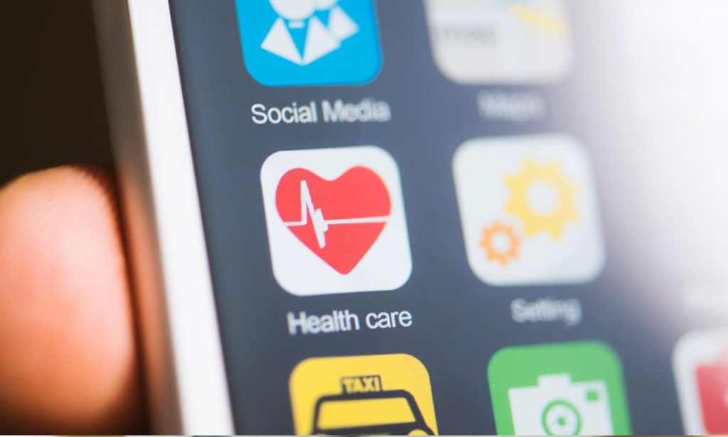 What Emergency Apps Should Every Traveler Download?