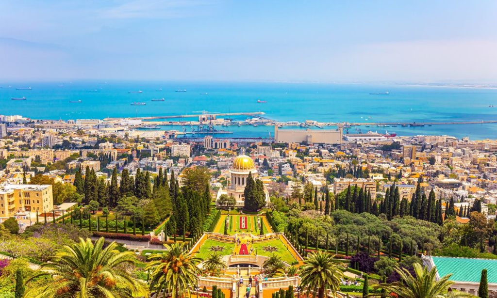 What Is the Best Time of Year to Visit Popular Destinations?